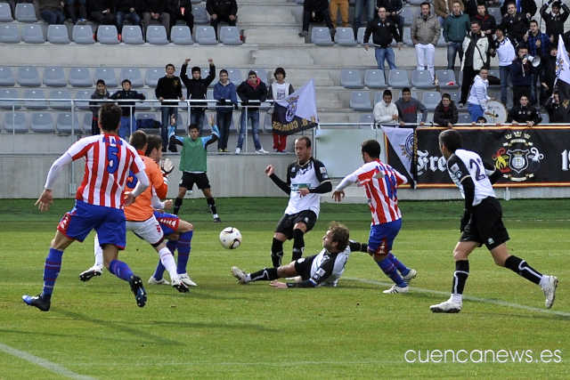 El Conquense da un nuevo paso hacia la permanencia (2-0)